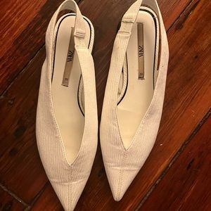 Zara point flats!